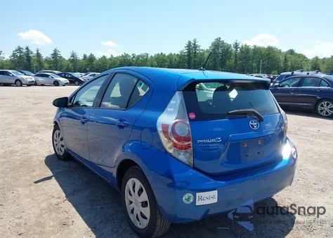 2013 Toyota Prius C Two from USA, damaged, VIN JTDKDTB3XD1557018